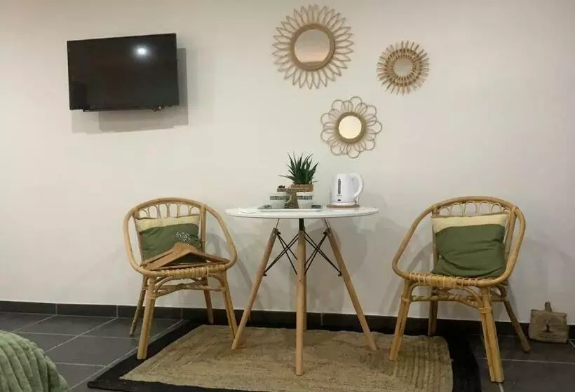 Aamiaismajoitus (B&B) Aux Fines Bulles Gîte Et Chambres D Hôtes