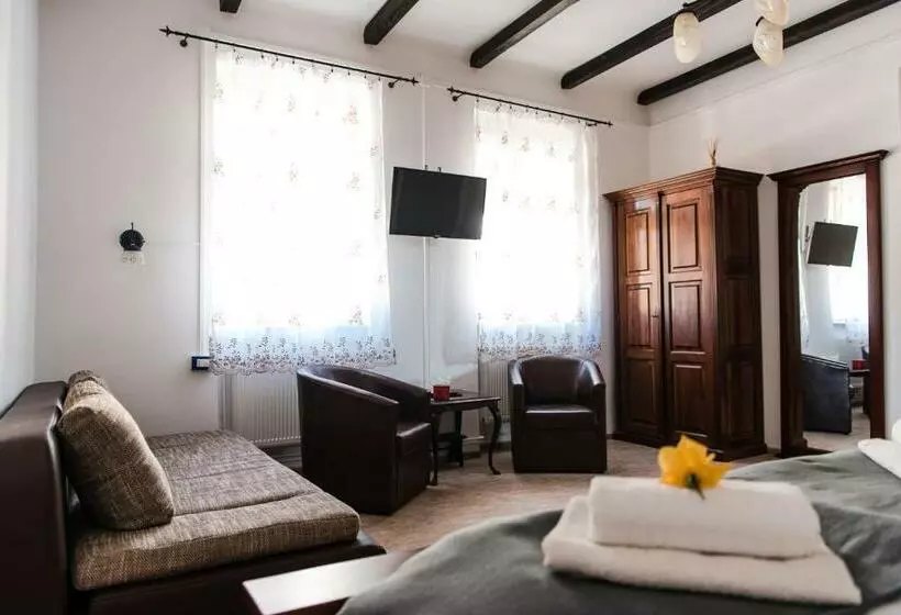 Aamiaismajoitus (B&B) Gasthaus Hundorf