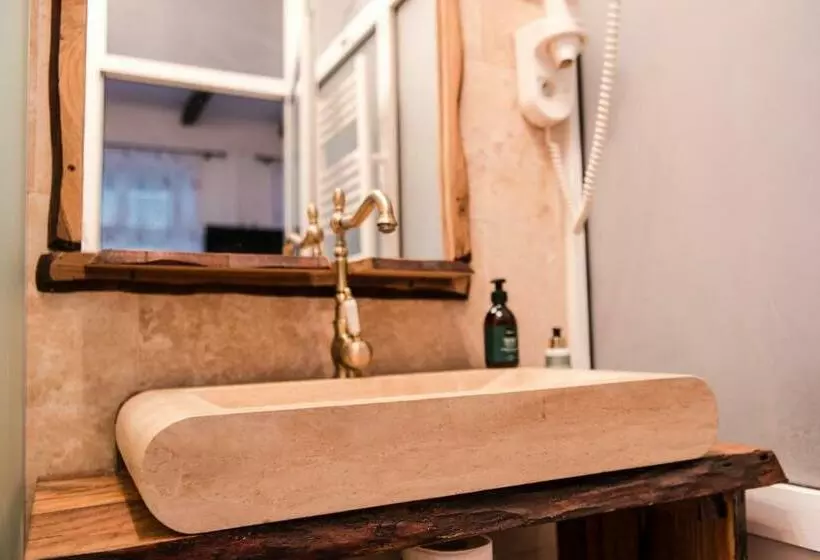 Aamiaismajoitus (B&B) Gasthaus Hundorf