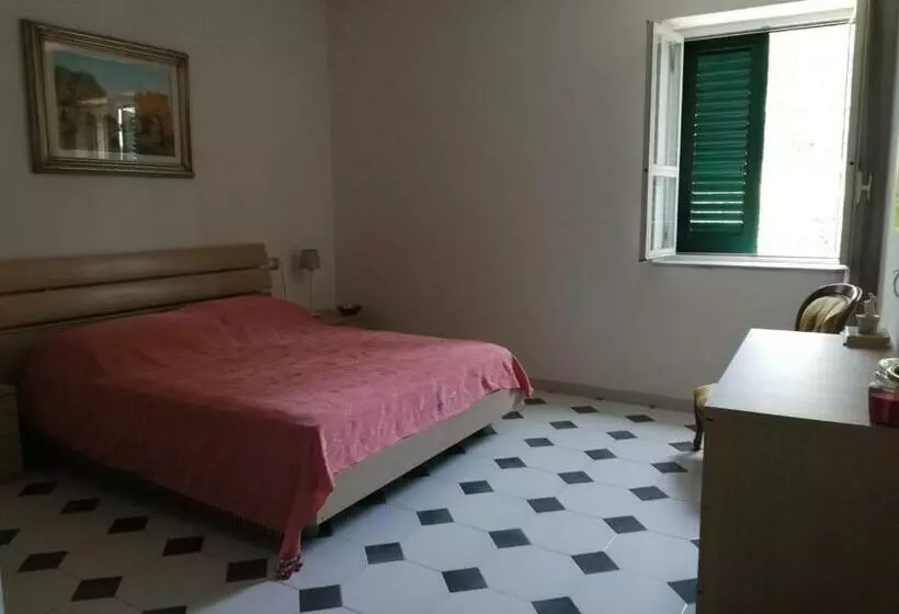 Aamiaismajoitus (B&B) Il Giardino Di Emilia