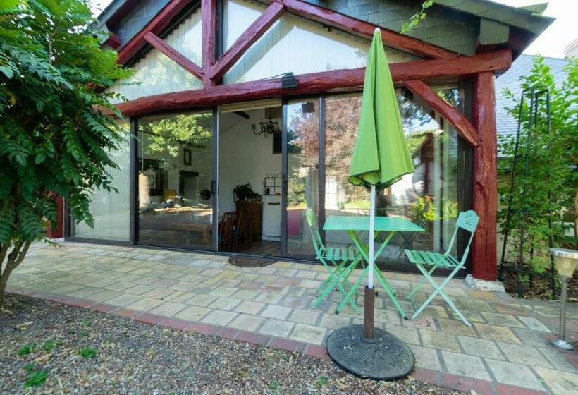 ベッドアンドブレックファースト La Musardiere