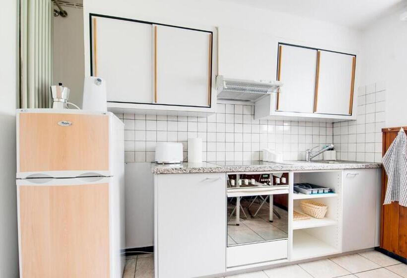 Bed and Breakfast Lotus Oasis I Natural Food & Room Experience