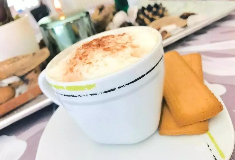 ベッドアンドブレックファースト Lotus Oasis I Natural Food & Room Experience