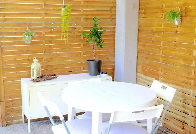 ベッドアンドブレックファースト Lotus Oasis I Natural Food & Room Experience