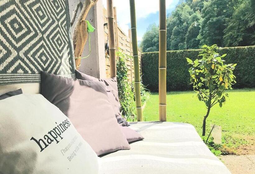 Bed and Breakfast Lotus Oasis I Natural Food & Room Experience