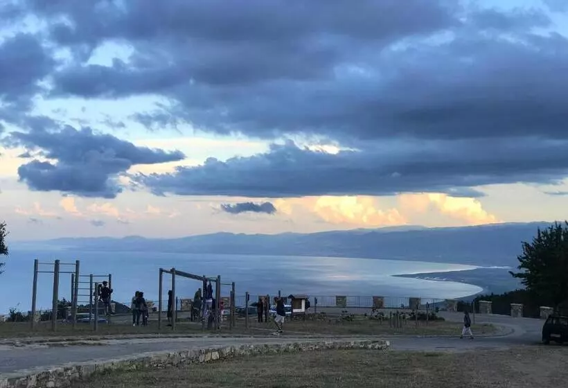 Aamiaismajoitus (B&B) Rifugio Radura Del Grano