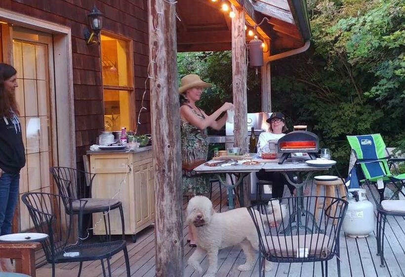 ホテル Nettles Farm