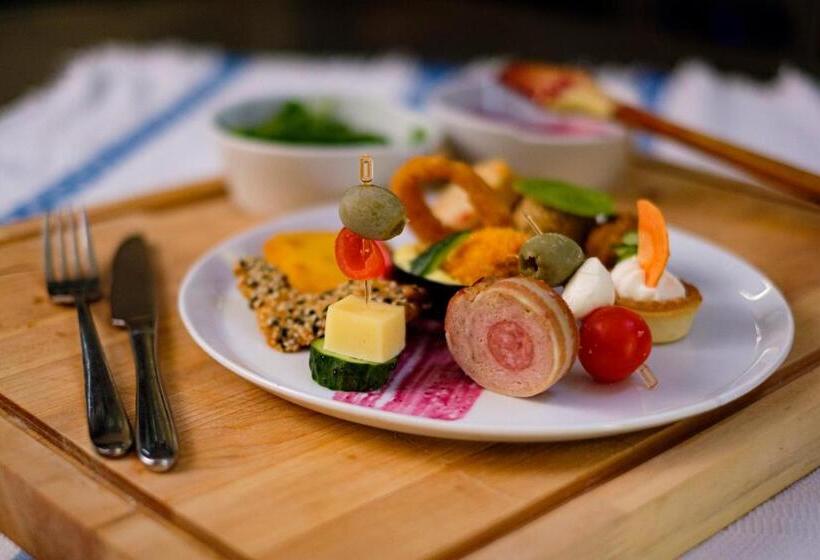 בית מלון כפרי Poezia