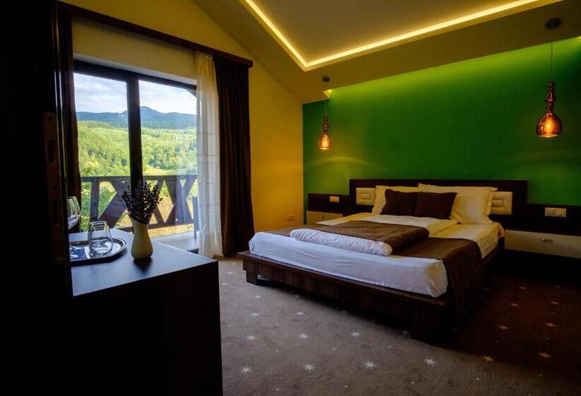 בית מלון כפרי Poezia