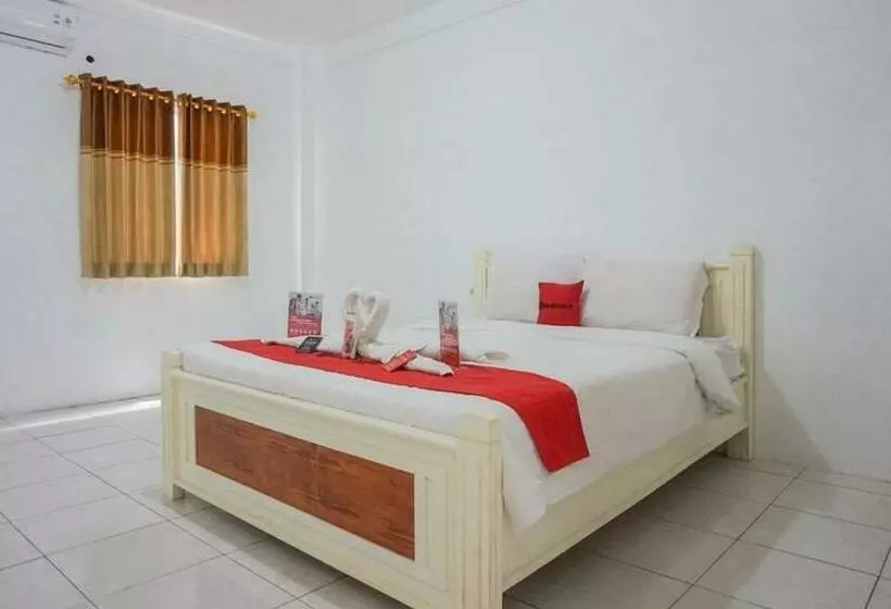 ホテル Reddoorz Plus Near Taman Rekreasi Selecta 2