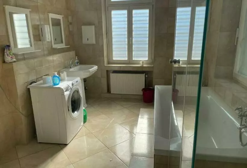 Majatalo A&s Ferienwohnungen Villa Berlin