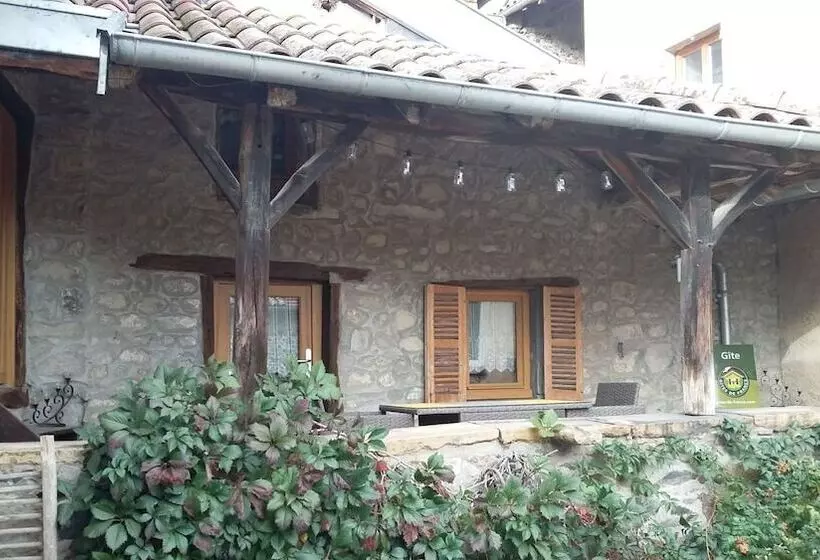 Majatalo Domaine De La Fée Licité