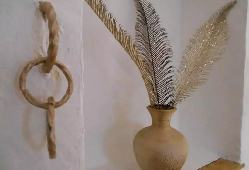 Majatalo Domaine De La Fée Licité