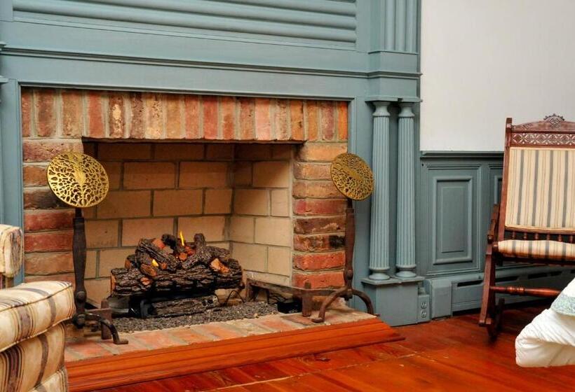 ペンション Hunter Ridge Estate