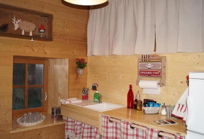 פנסיון L Ancienne Cure