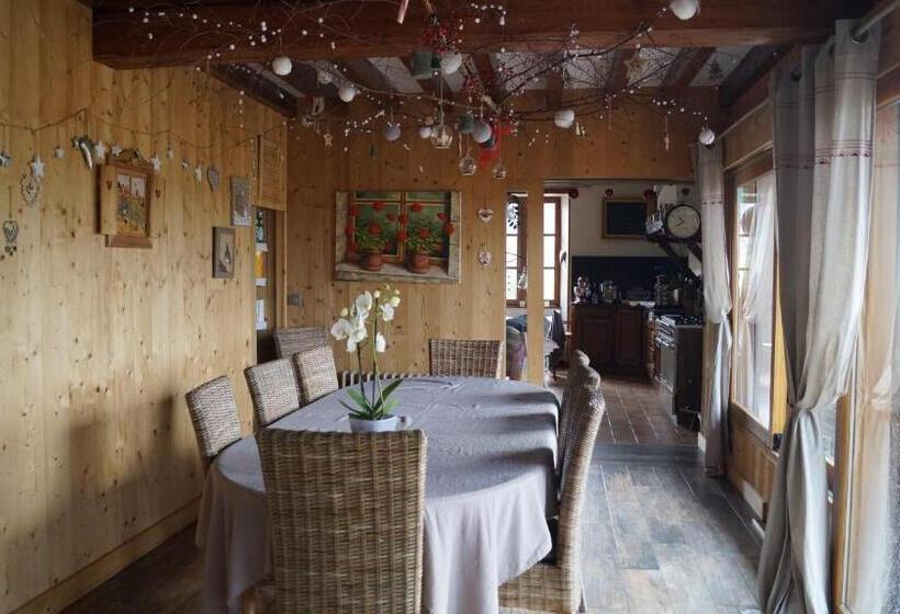 פנסיון L Ancienne Cure