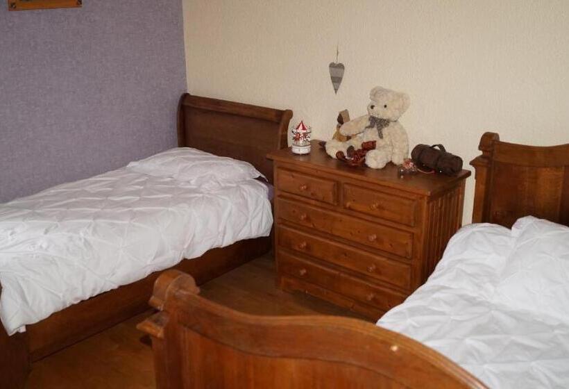 פנסיון L Ancienne Cure