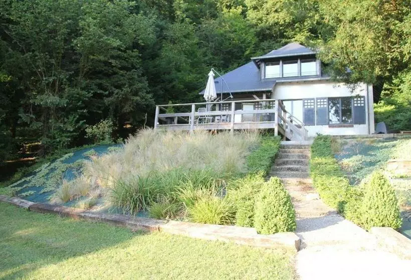 ペンション La Bellevue, Maison Entière