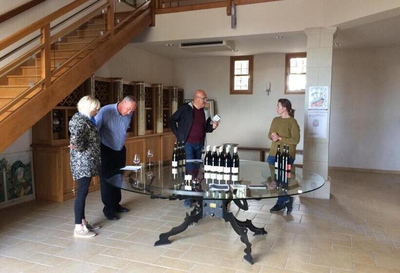 פנסיון La Petite Jucherie