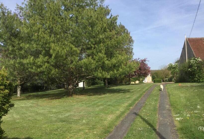 פנסיון La Petite Jucherie