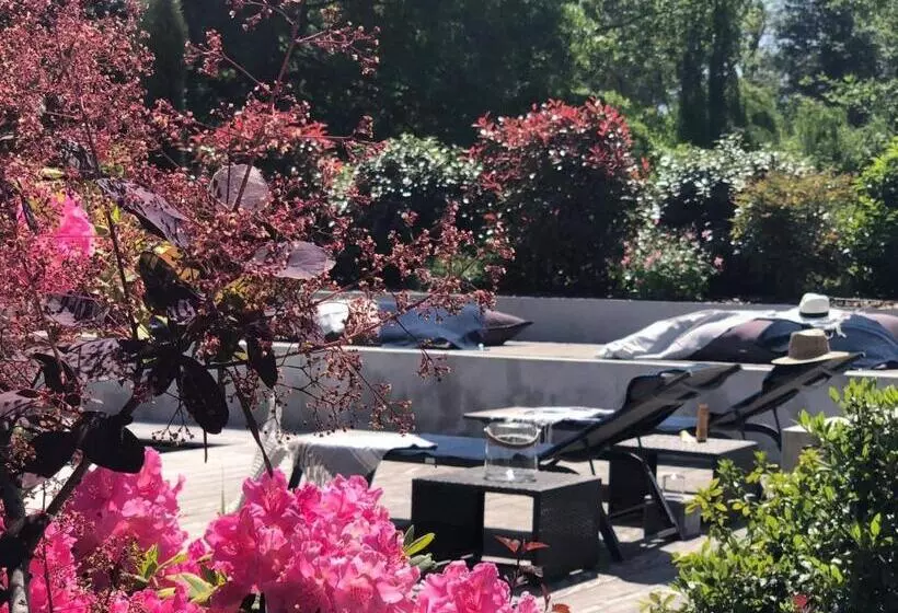 ペンション Le Moulin De Longchamp   Maison D Hôtes