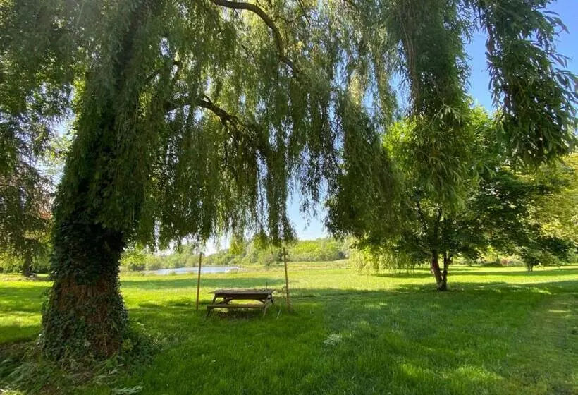 ペンション Le Moulin De Longchamp   Maison D Hôtes