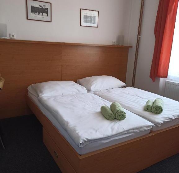 펜션 Penzion A Restaurace Bělecký Mlýn