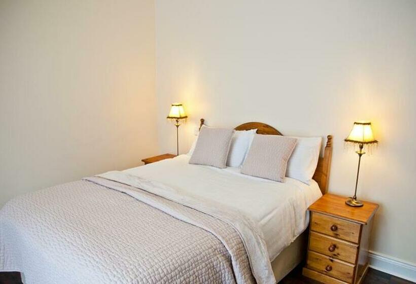 פנסיון The Kerryway