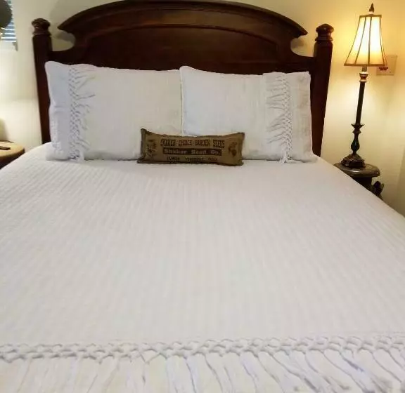 ペンション Waters Run Guest House & Suite
