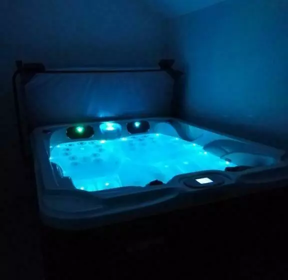 Aamiaismajoitus (B&B) Chambre De Brunemont