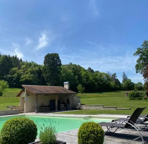 Aamiaismajoitus (B&B) Chambres D’hôtes Les Mouillères