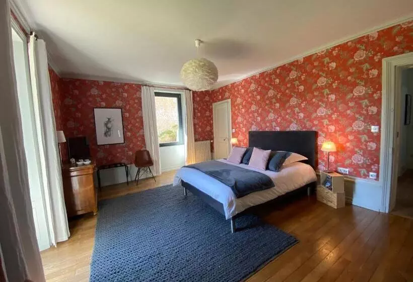 Aamiaismajoitus (B&B) Chambres D’hôtes Les Mouillères