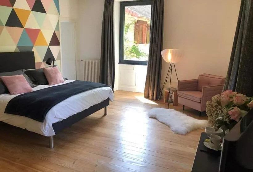 Aamiaismajoitus (B&B) Chambres D’hôtes Les Mouillères