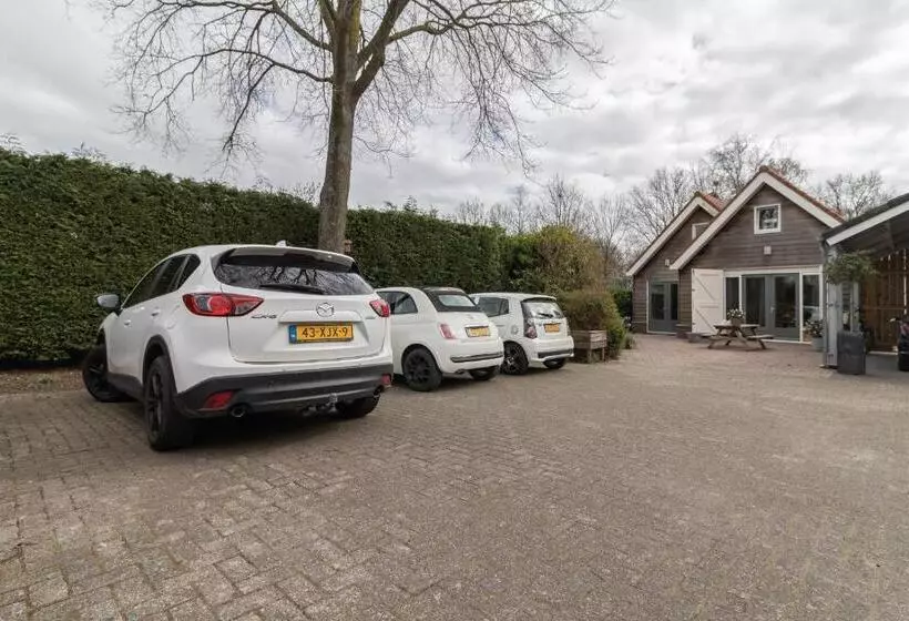 Aamiaismajoitus (B&B) De Vrienden Van Sir