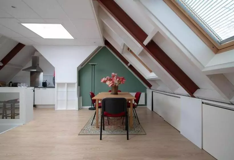 Aamiaismajoitus (B&B) De Vrienden Van Sir