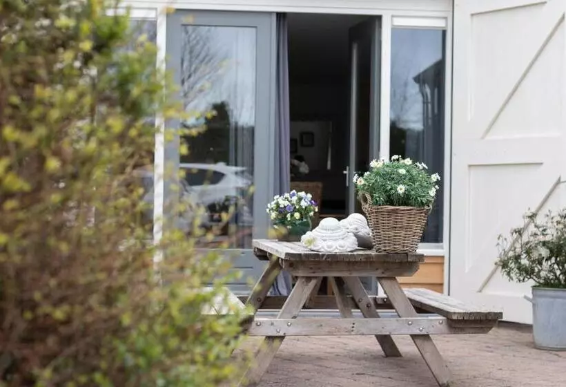 Aamiaismajoitus (B&B) De Vrienden Van Sir