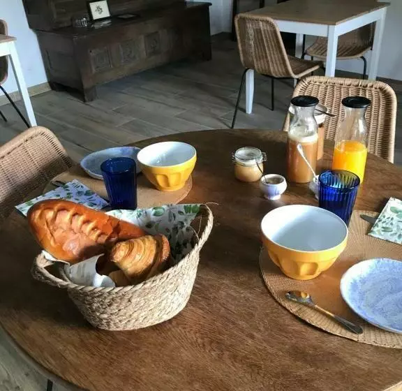 Aamiaismajoitus (B&B) Escale De Gerbold