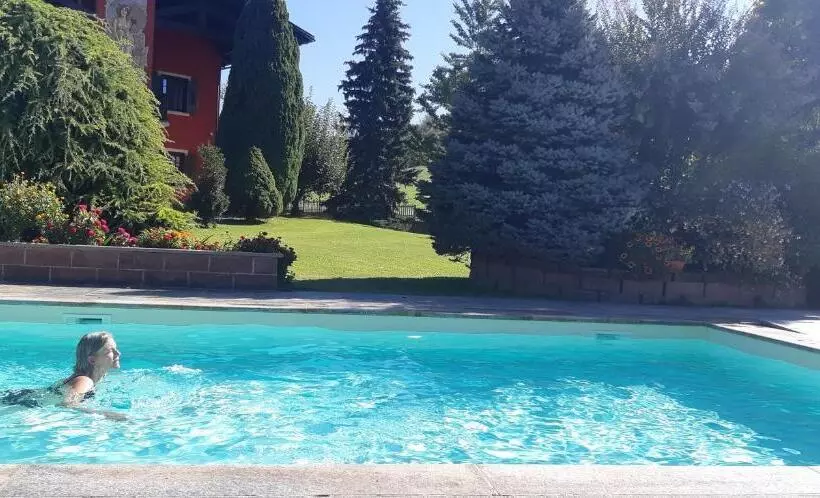 Aamiaismajoitus (B&B) L Isola Dla Cerrea