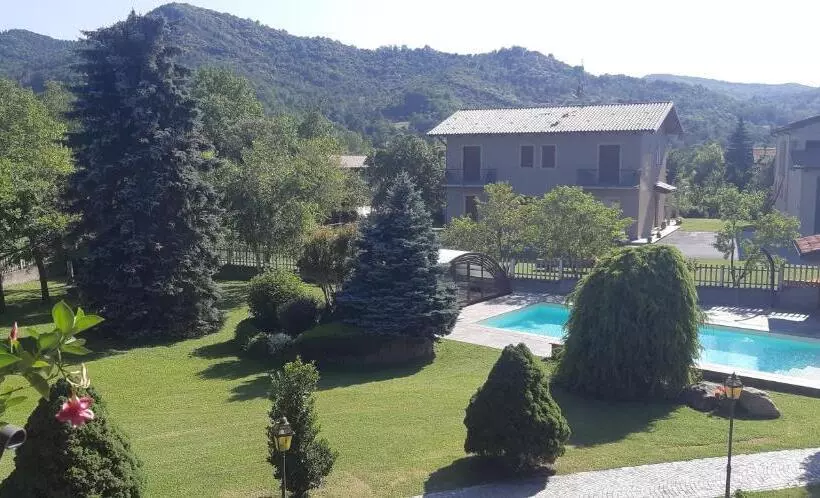 Aamiaismajoitus (B&B) L Isola Dla Cerrea