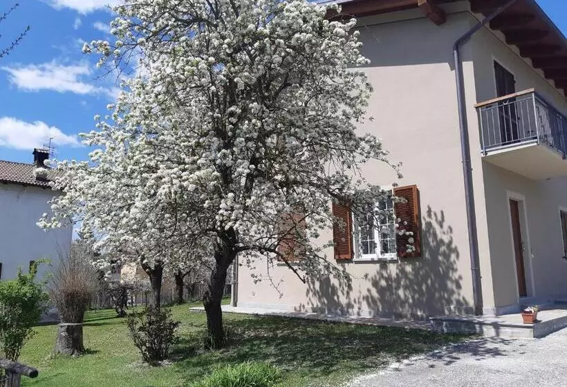 Aamiaismajoitus (B&B) L Isola Dla Cerrea