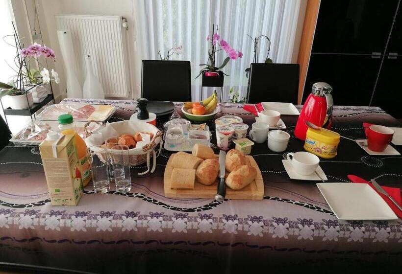 تختخواب و صبحانه Le Cerisier