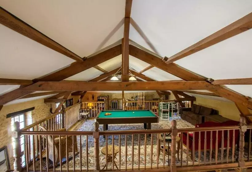 Aamiaismajoitus (B&B) Maison Croix Du Sud /chambre Coquelicot