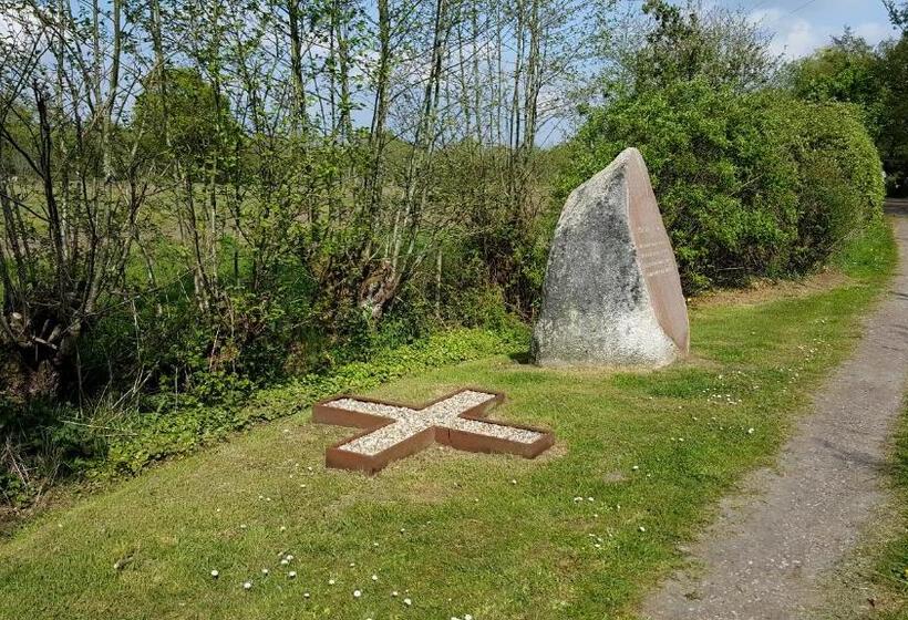 Bed and Breakfast Natuurhuisje T Poepekrus