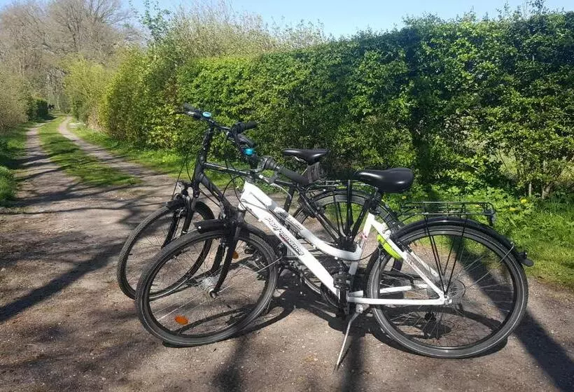 Aamiaismajoitus (B&B) Natuurhuisje  T Poepekrus