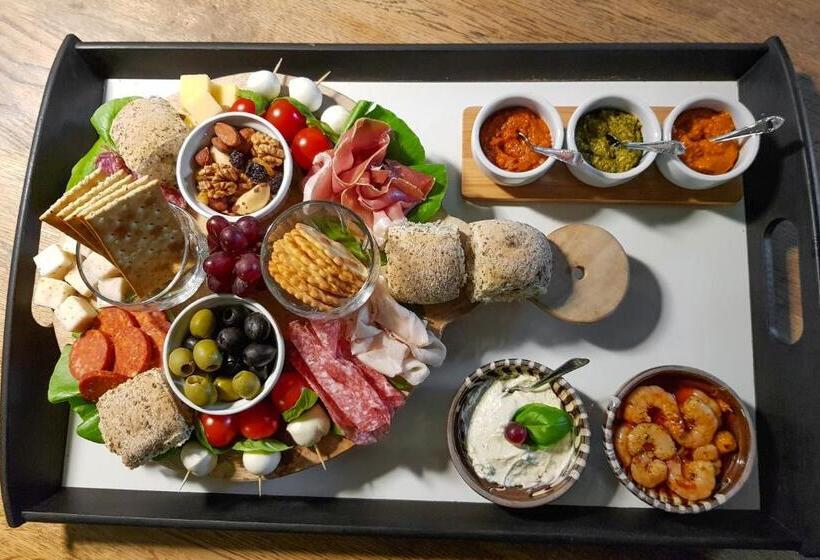 Bed and Breakfast Natuurhuisje T Poepekrus