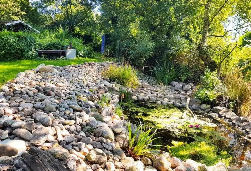 Aamiaismajoitus (B&B) Natuurhuisje  T Poepekrus