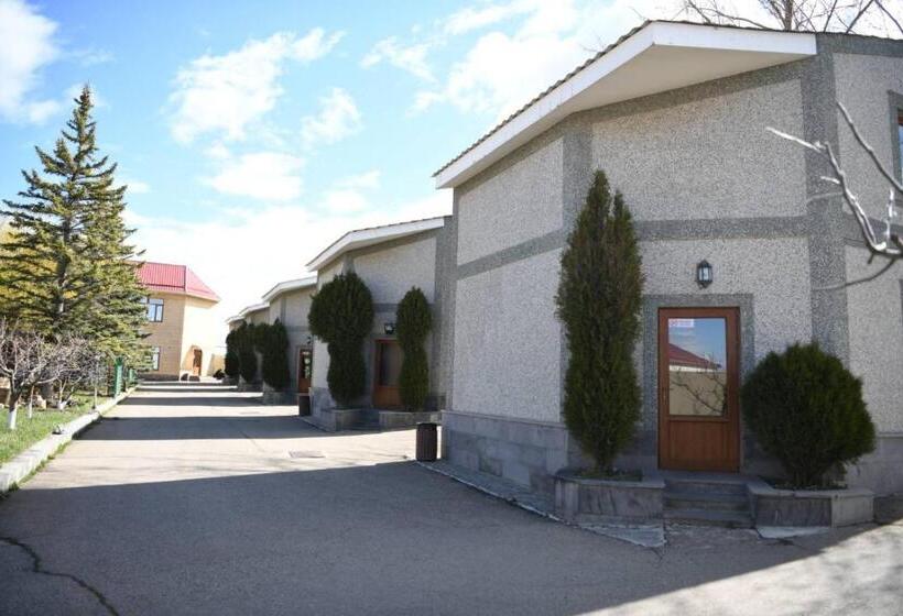 Bed and Breakfast Orran Hotel And Resort