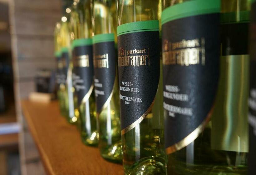 ベッドアンドブレックファースト Weingut Buschenschank Schneiderannerl