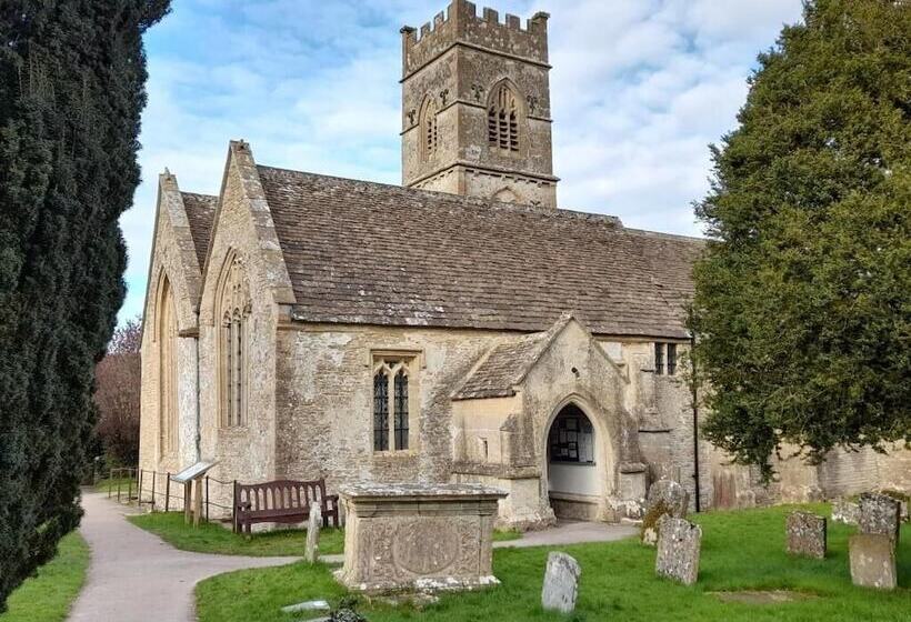 Cotswold Cottage Bed & Breakfast