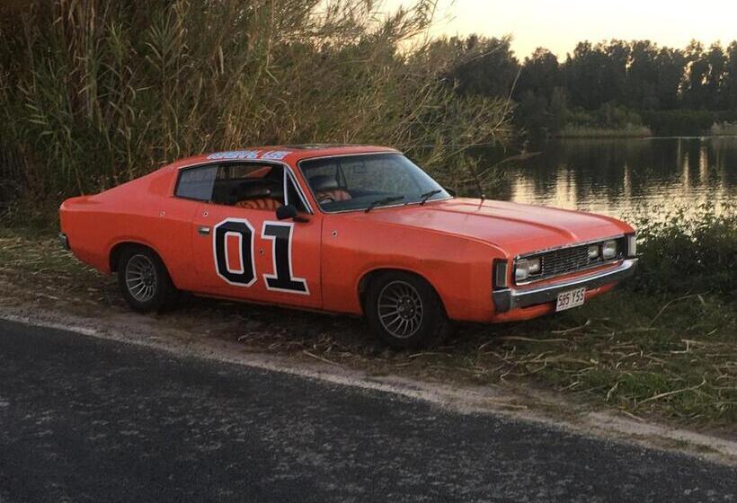 Dukes Plantation Retro Motel